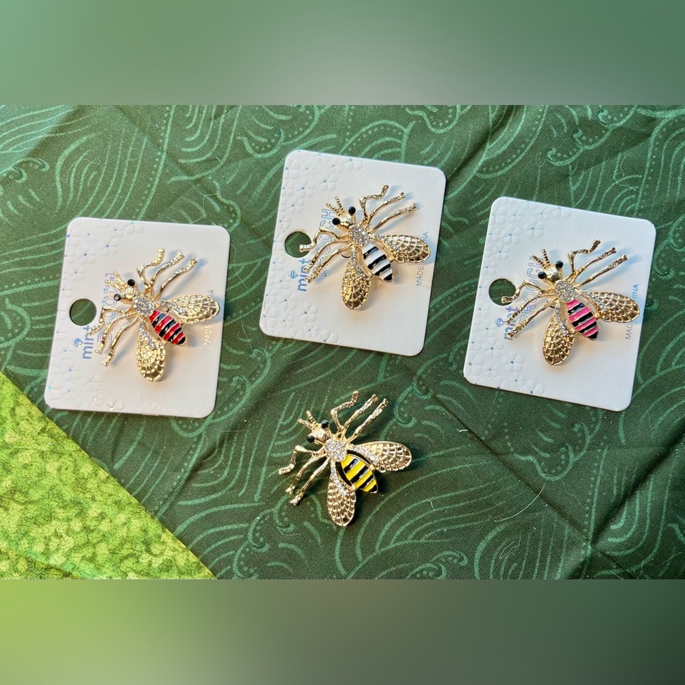 Gold Bee Brooch - Multicolors available‎